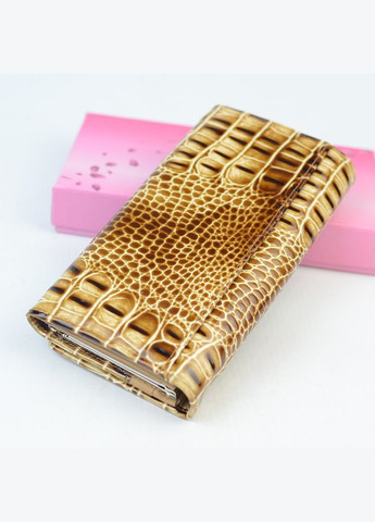 Бежевий лаковий жіночий шкіряний гаманець під рептилію на кнопці Balisa (305821976)