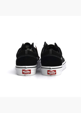 Черные кеды известного бренда Vans