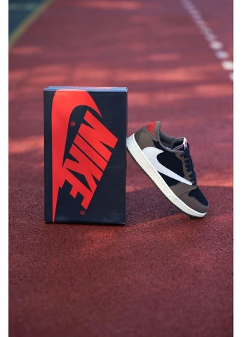 Комбіновані кросівки чоловічі nike air jordan retro 1 low x travis scott найк аір джордан демісезон No Brand