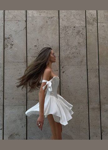 Женский комбинезон No Brand комбинезон-шорты однотонный белый праздничный, коктейльный, откровенный, повседневный, кэжуал, денил, вечерний атлас