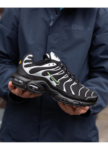 Серые демисезонные кроссовки мужские nike air max plus tn black silver green найк аир макс тн плюс No Brand