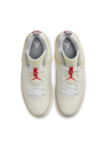 Бежеві кросівки spizike low beige fq1759-100 демісезон Air Jordan