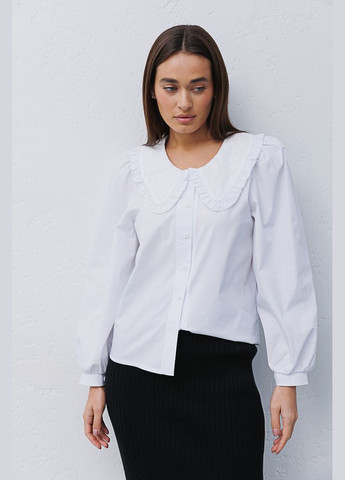 Біла біла блузка з відкладним коміром з вишивкою Arjen