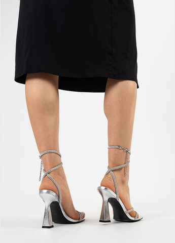 Серебряные босоножки (1338лв) Marigo