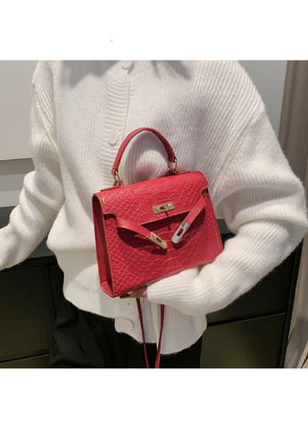 Жіноча класична сумка кросбоді через плече з екошкіри з клапаном RoyalBag P2-8535 (332214208)