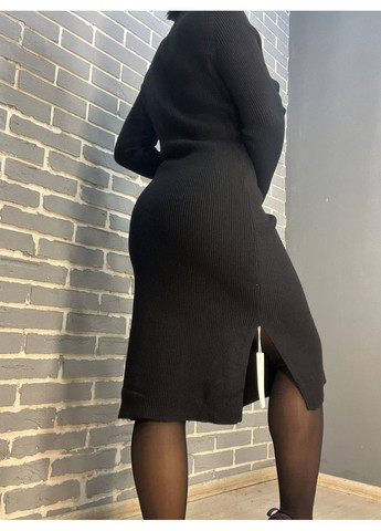 Черное платье женское 2287 теплое вязаное свитер рубчик воротник стойка разрезы миди Accorddream