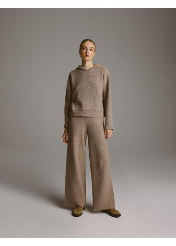 Жіночі спортивні штани светрові в рубчик бежеві Diverse MAROY (382791307)