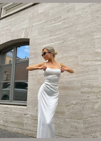 Молочное вечернее платье женское Україна однотонное