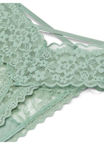 Трусики-стринги женские кружевные Lace Strappy-Back Thong Panty зеленые Victoria's Secret (349729507)