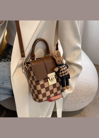 Жіноча міні сумочка клатч з зайцем брелоком 1 No Brand (298998179)