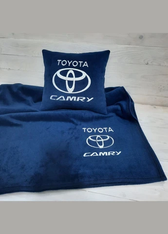 Плед и подушка автомобильные с вышивкой логотипа Toyota + Чехол для хранения (0736) No Brand (387344036)