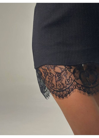 Черное кэжуал женское платье из рубчика с кружевной отделкой. платье-комбинация MonCher