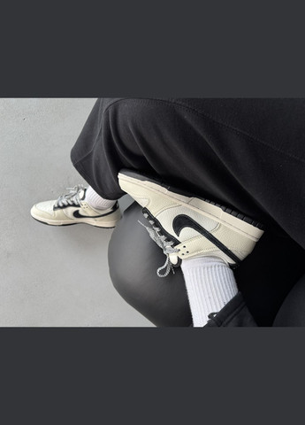 Бежевые демисезонные кроссовки мужские и женские nike sb dunk beige black | найк сб данк низкие бежевые черные No Brand