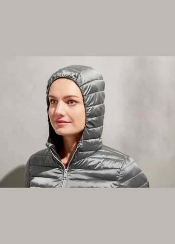 Серая демисезонная куртка демисезонная водоотталкивающая и ветрозащитная для женщины 357760 Esmara