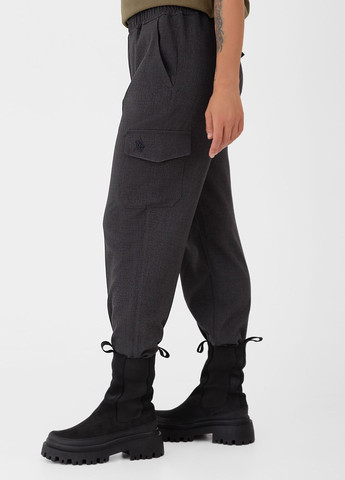 Серые кэжуал демисезонные брюки Arber