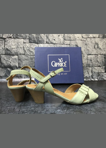 Зеленые женские кожаные босоножки в мяте, германия Caprice с ремешком