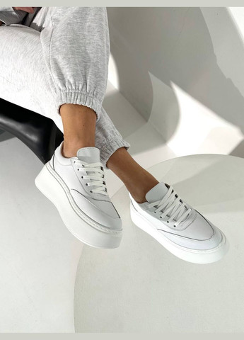 Білі осінні неймовірні жіночі кросівки No Brand