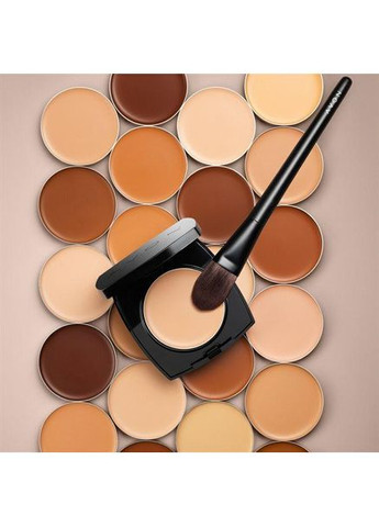 Компактна крем-пудра для обличчя, 9 г Alabaster/Світла 130 N Avon (368681973)