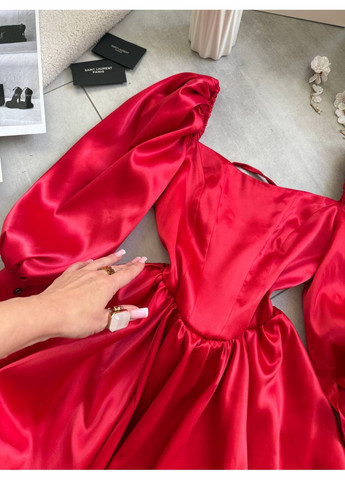 Красное праздничный корсетное платье с пышной юбкой из королевского атласа — замеры в описании с пышной юбкой DK/DL Мода без кордонів однотонное