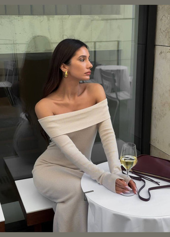 Бежева шикарна бежева приталена сукня-максі з довгим рукавом і відкритими плечима, елегантна та ніжна сукня No Brand однотонна