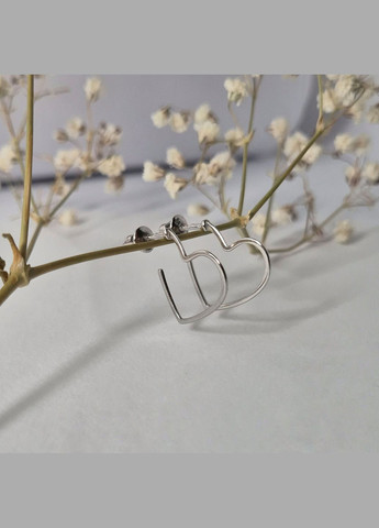 Серебряные серьги гвоздики на закрутках Сердце без камней серебро 925 пробы Родированное 82779 1.11г No Brand (307833889)