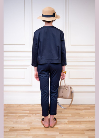 Синий женский укороченный бавоняный жакет в деловом стиле темно-синего цвета левис Dolcedonna -