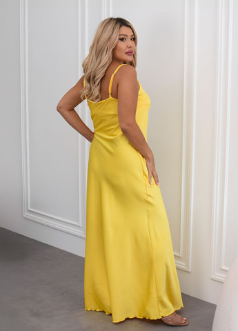 Желтое праздничный, коктейльное, вечернее платье-комбинация макси из атласа с открытой спиной платье-комбинация, с открытыми плечами, с открытой спиной No Brand однотонное