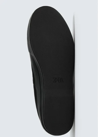 Чорні кросівки літні Zara