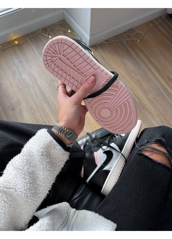 КРОСІВКИ ЖІНОЧІ NIKE AIR JORDAN 1 RETRO BLACK WHITE PINK НАЙК АІР ДЖОРДАН No Brand рожеві демісезони (368869715)