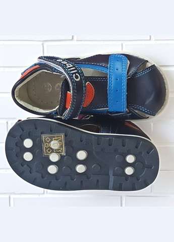 Закриті босоніжки ортопедичні сандалії на липучках для хлопчика Клібі Clibee (334305321)