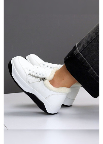 Теплі жіночі з натуральної шкіри білі зимові на чорній підошві з екохутром Viki кросівки білі зими (369624537)