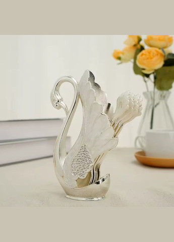 Набір з 6 кавових/чайних ложок та витонченої підставки у вигляді лебедя з імітацією перламутру Срібного кольору No Brand (336884610)