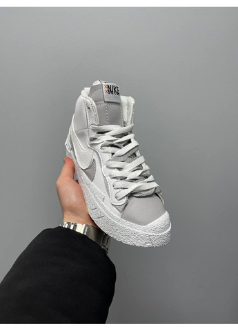 Сірі Осінні кросівки чоловічі nike blazer mid x sacai grey white найк блейзер No Brand