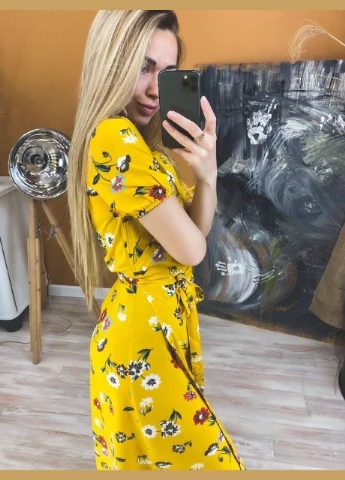 Желтое повседневный платье No Brand с цветочным принтом