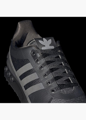 Черные демисезонные кроссовки мужские la trainer 2.0 shoes black gx6725 adidas