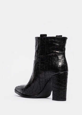 Черные демисезонная ботильоны Spazio Milano