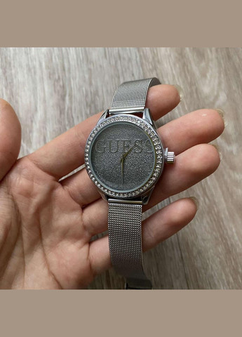 Жіночий наручний годинник з камінчиками на металевому ремінці класичні кварцові сріблясті з чорним (sku_507СЧ) No Brand (346078238)