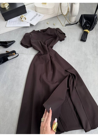 Коричневое повседневный женское платье с открытой спиной Avanti однотонное