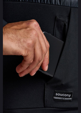 Черная спортивная куртка-анорак Solstice Oysterpuff Hoody Saucony (264212022)