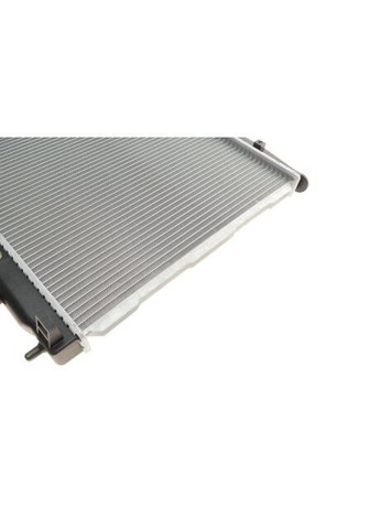 Радиатор охлаждения HYUNDAI Santa Fe II (CM) (пр-во) 82002174 Van Wezel (366124830)