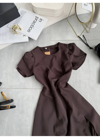 Коричневое повседневный женское платье с открытой спиной Avanti однотонное