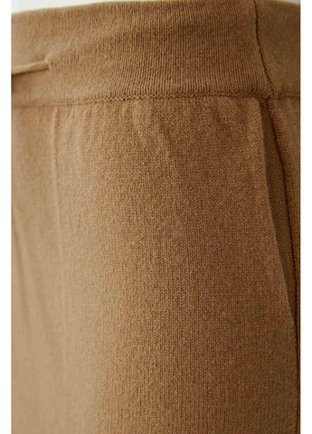 Коричневая повседневная женская юбка коричневый Oui карандаш