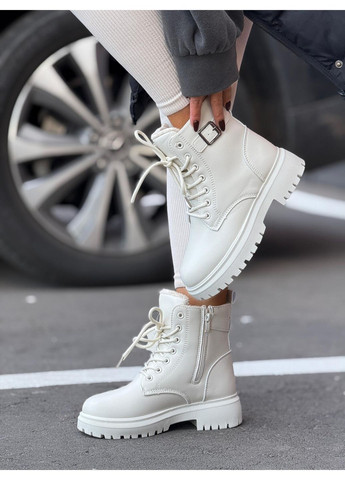 Зимние женские ботинки молочные на шнуровке молнии тракторной подошве теплые на меху зимние берцы No Brand
