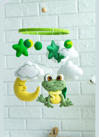 Дитячий мобіль на ліжечко для немовлят ручної роботи WooolyWool «Жабеня» No Brand (342758000)