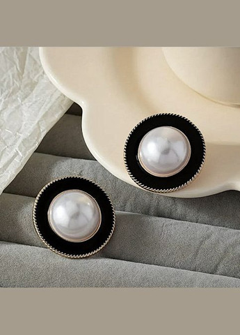 Полусферы бусин на черном No Brand (337177513)