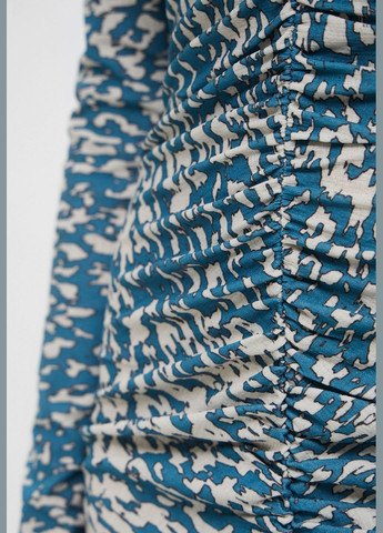 Комбинированное кэжуал платье в принт H&M однотонное