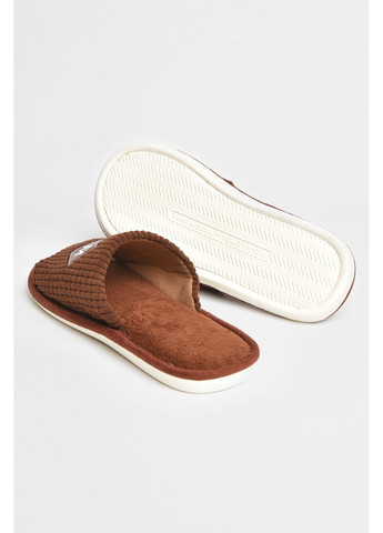 Капці кімнатні чоловічі коричневого кольору Let's Shop (362460769)