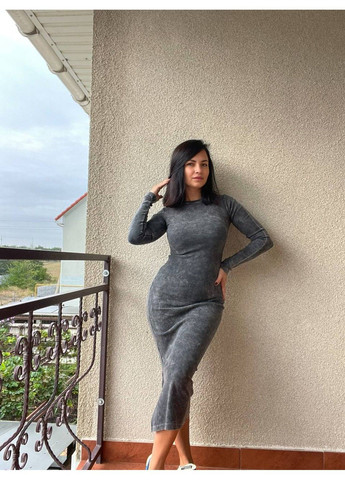 Чорна сукня жіноча 400235 варена тай дай довга рубчик з розрізом облягаюча чорна Little Secret