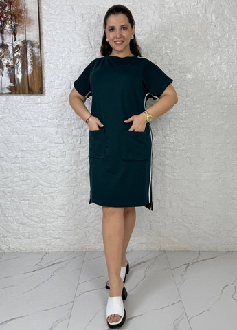 Смарагдова повсякденний базова повсякденна вільна міді сукня з лампасами, накладними кишенями та короткими рукавами Tik-Tak однотонна
