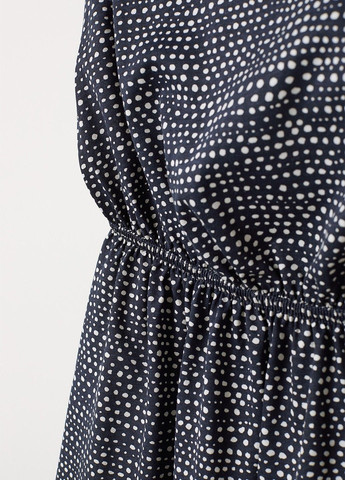Темно-синее кэжуал платье H&M в горошек